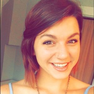 Meet your Posher, Lydia